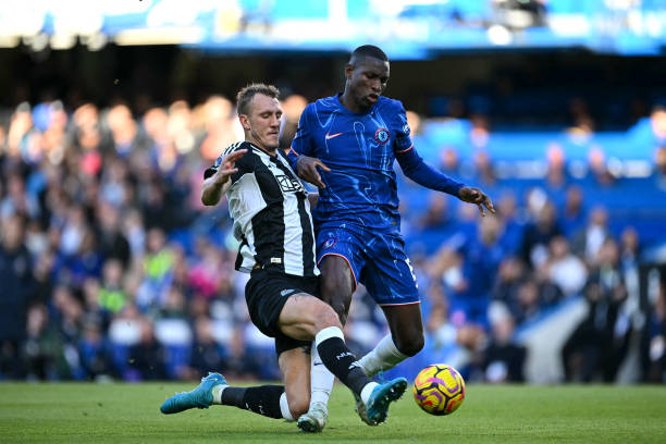 而反观曼联 而反观曼联