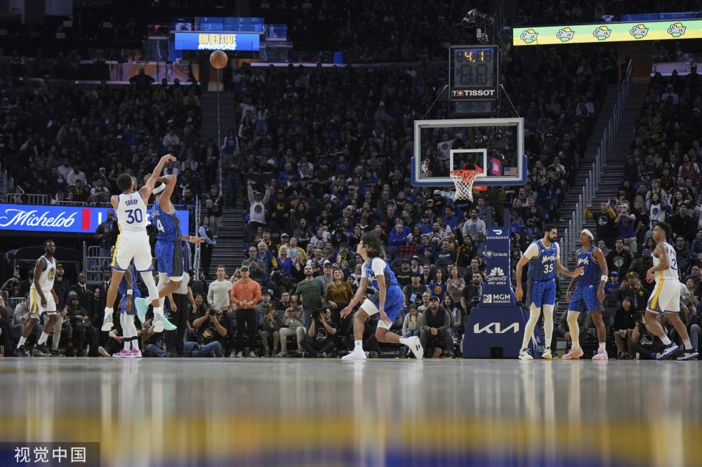 加蒂以自身 加蒂以自身