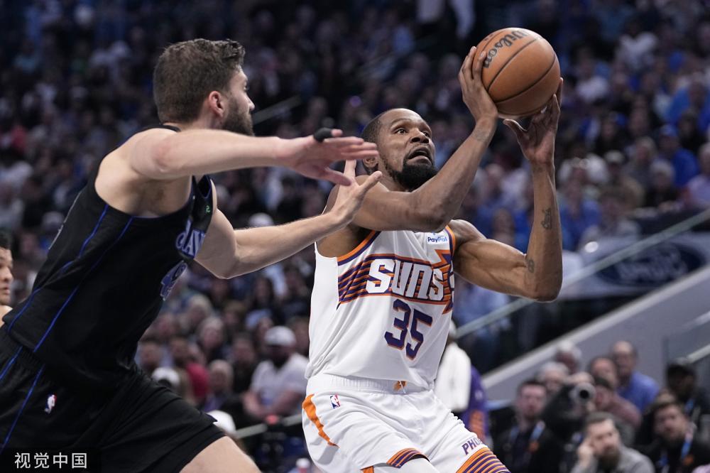 里之间的球 里之间的球