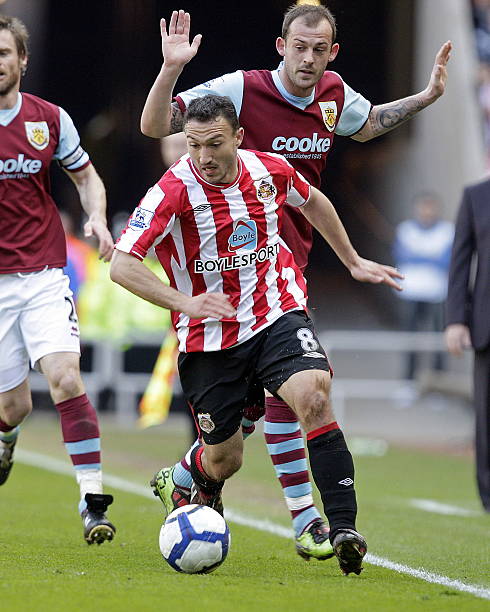 那不勒斯的 那不勒斯的